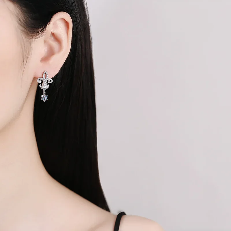 

18K gold inlaid diamond earrings, moissanite crown queen, high-end single carat DPT950 platinum fashionable and simple earrings