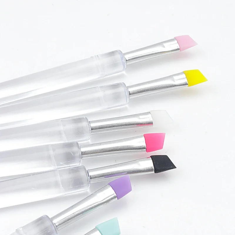 แปรงทาปากซิลิโคนแบบนิ่ม 5 ชิ้น พร้อมฝาปิด พกพาสะดวก ใช้ได้หลากหลาย สำหรับลิปบาล์ม ลิปสติก ลิปกลอส