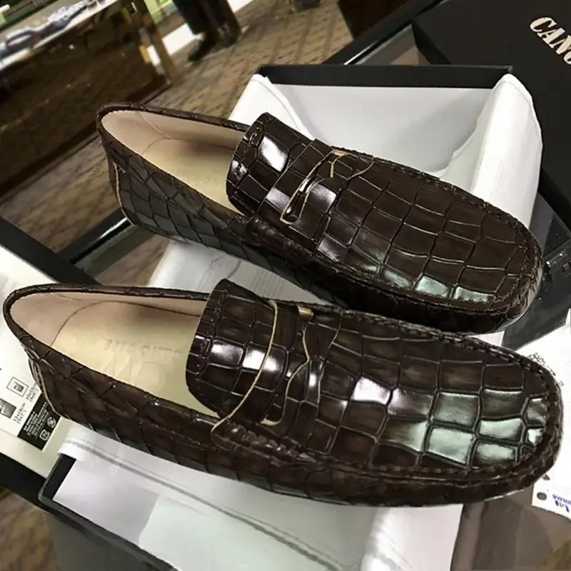 

CW2026 Spring New Men's Bean oes Genuine Leather Slip-On Casual Alligator Pattern Busin Casual Comfortable Faion Loers