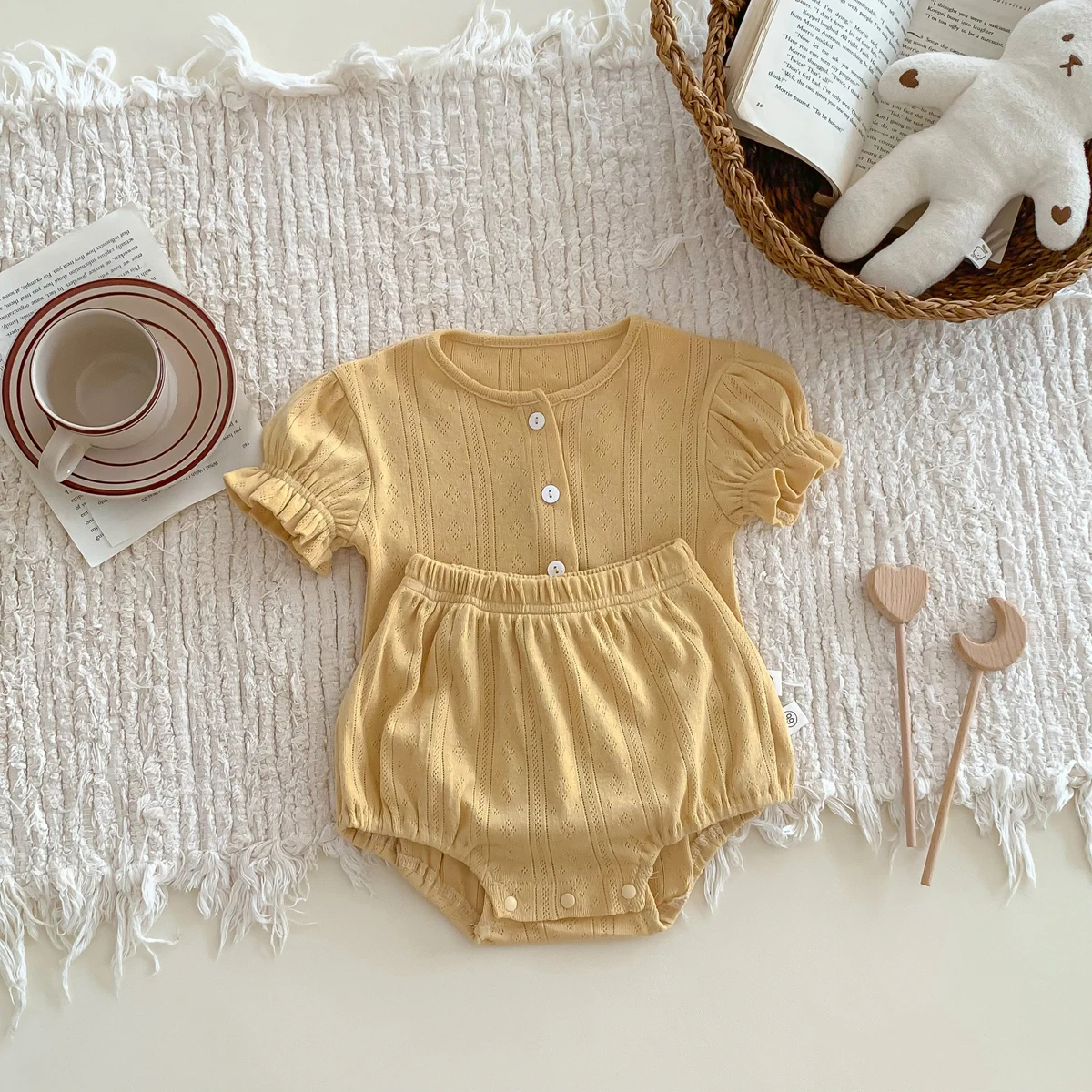 Korea Baby Girls Clothes Set Creamy Yellow Beige Short Sleeve Shirt with Shorts 2pcs Infant Clothes 0-24 Months