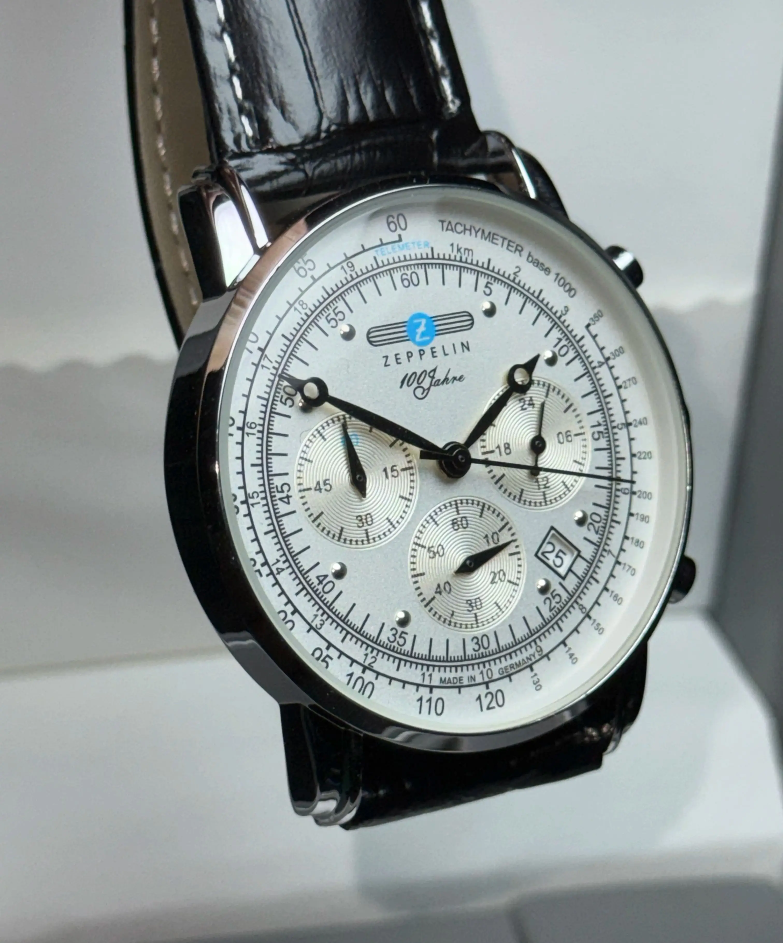 2025 New Zeppelin dirigeable Version commémorative montre pour hommes rétro affaires loisirs montre pour hommes montre de mode