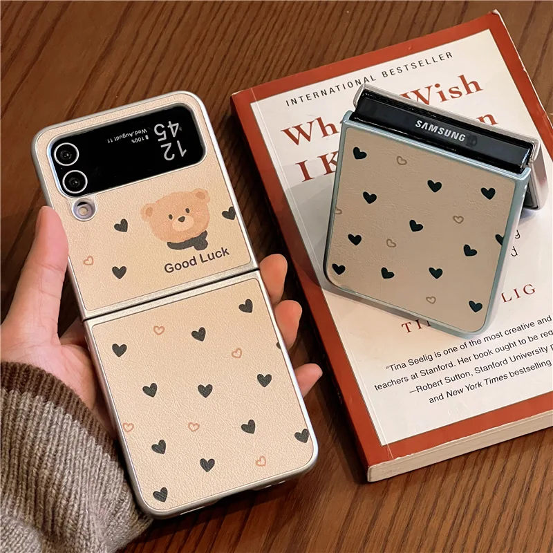 Cartoon Love Little Bear Head Phone Case for Samsung Galaxy Z Flip6 4 3 Hard Cover for ZFlip3 Zflip4 Zflip5 Solid Shell Bracket