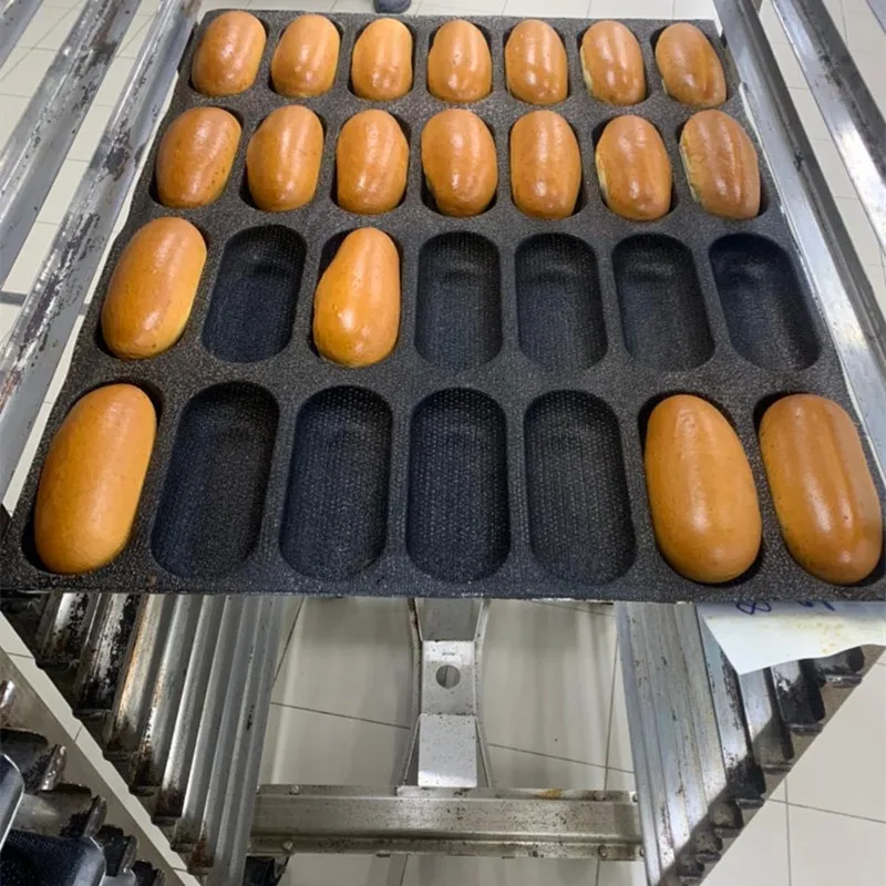 

Commercial Large Baking Pan Silicone Mold Breathable Glass Fiber Coated Burger Hot Dog