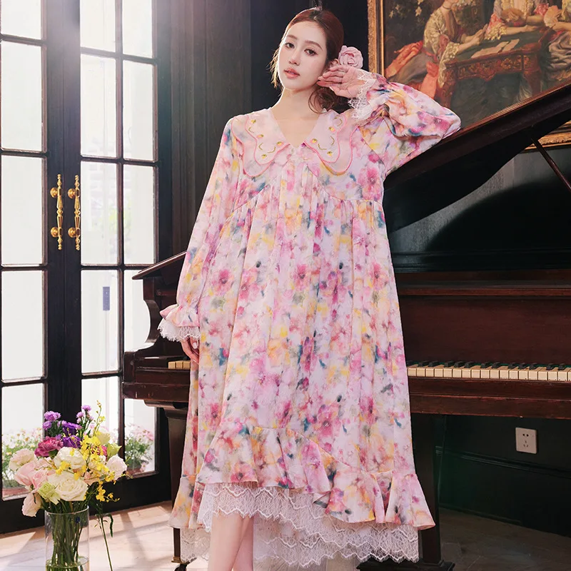 Vintage Luxurious Embroidery Satin Ice Silk Long  Nightgowns For Women Long Sleepwear With Chest Pads  Spring  Pregant Dress