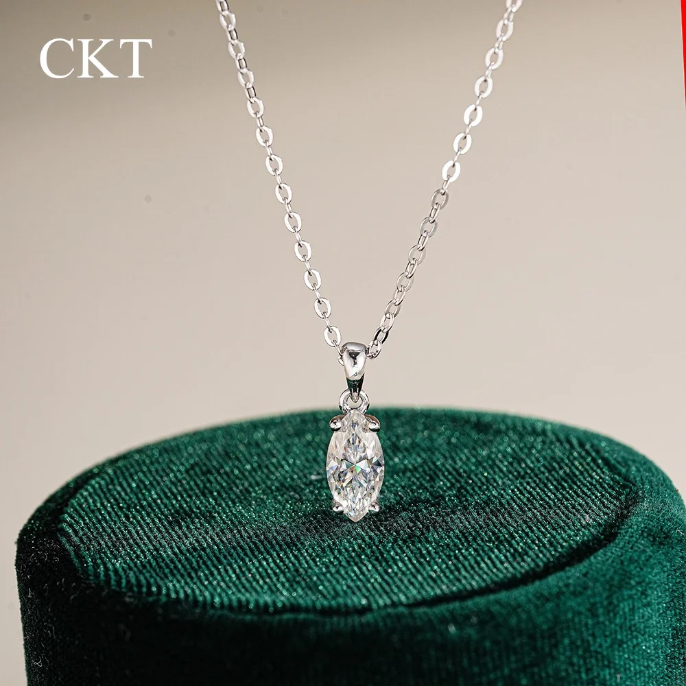 CKT 18k White Gold 1ct Horse Eye Necklace Moissanite Pendant for Women Platinum Pt950 Collarbone Chain Necklace Fine Jewelry