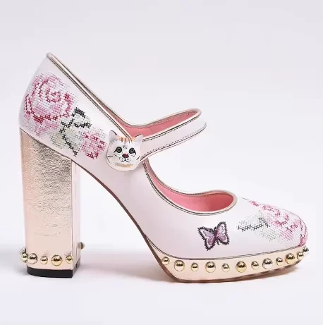 

Женские туфли-лодочки с вышивкой в виде роз, круглым носком, заклепками, массивным высоким каблуком, ремешком с пряжкой, индивидуальный дизайн, туфли Мэри Джейн