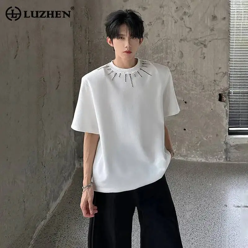 

LUZHEN 2026 Summer New Sequin Decorate Patchwork Niche Shoulder Pad Design T-shirts Men's Handsome Short Sleeve Male Tops JY6595