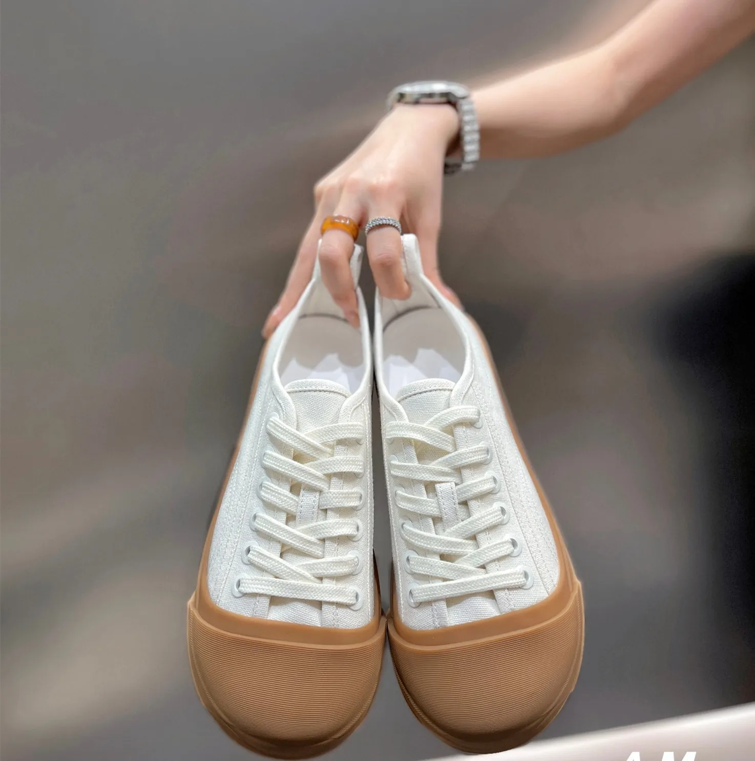 Little White Shoes Women's Summer New Single Canvas Breathable Versatile Sports Board Shoes Shell Head Genuine Leather Wome