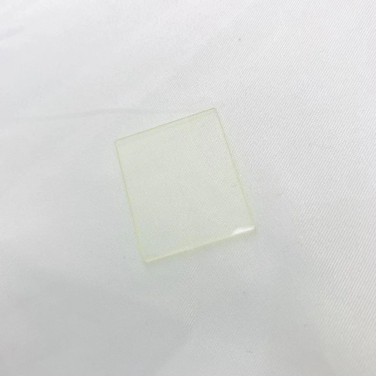 2 pezzi dimensioni totali 29x25x1mm 400nm vetro filtro giallo passaggio lungo JB400 per fotocamera