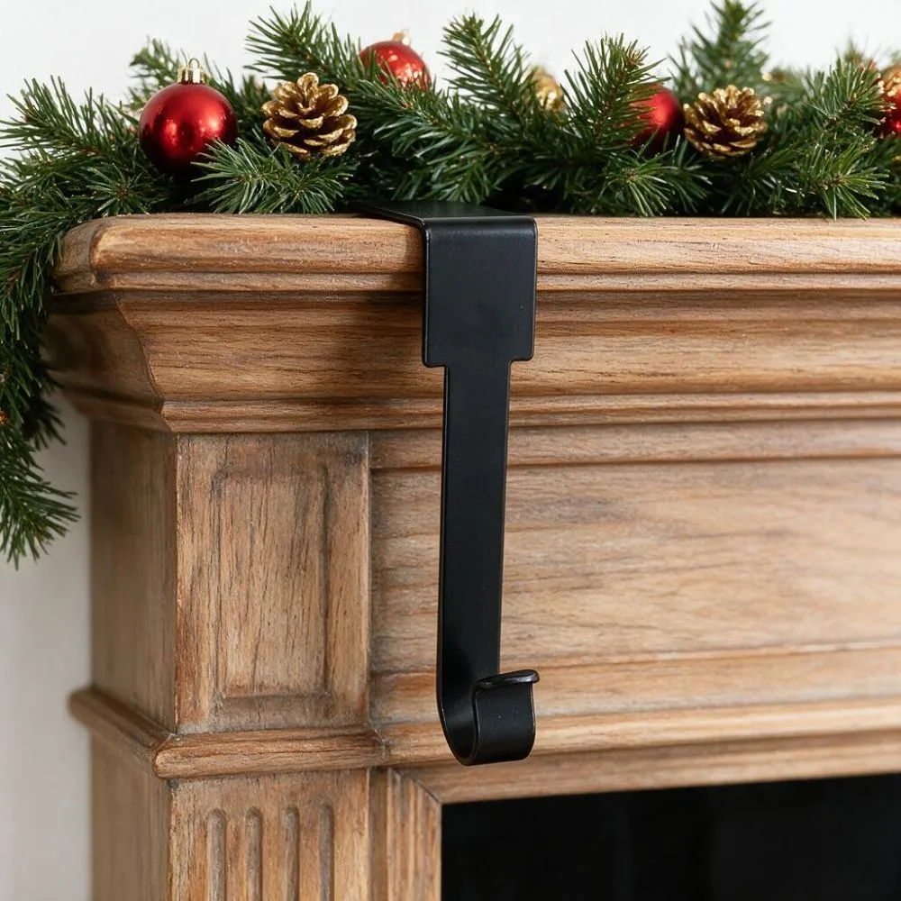 4 Pcs Metal Christmas Stocking Hooks Silicone Non-slip Mat Reusable Mantelpiece Right-Angle Hook Good Load-bearing Sturdy