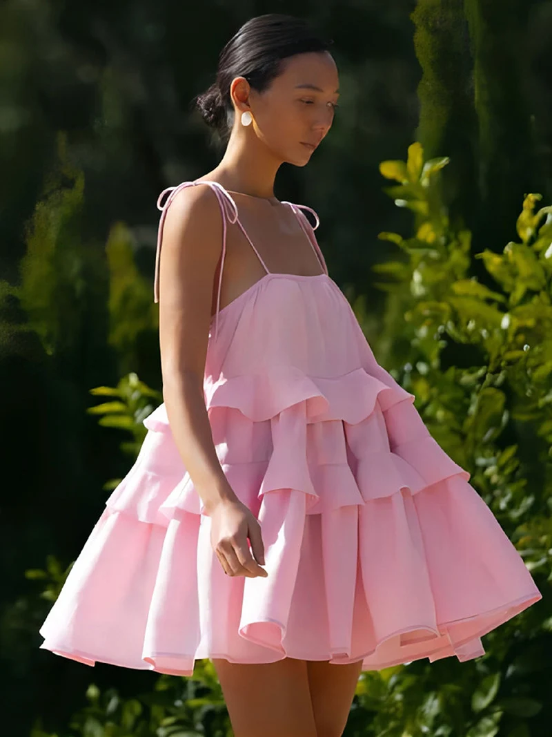 Mcsz mini vestido branco com alça espaguete, feminino, em camadas, plissado, curto, verão, estilo coreano, fofo, praia, férias