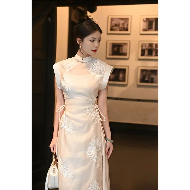 

New Chinese Style Improved Cheongsam Top for Women's 2024 Summer New Style Temperament Design Sense Half Skirt Two-piece Set