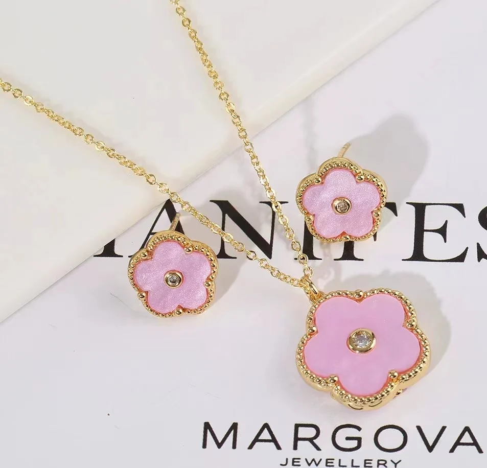 Clover New Design Flower Plant Pendant Necklace Earrings Jewelry Set Women\'s Stainless Steel Chain High Quality Luxury Bride