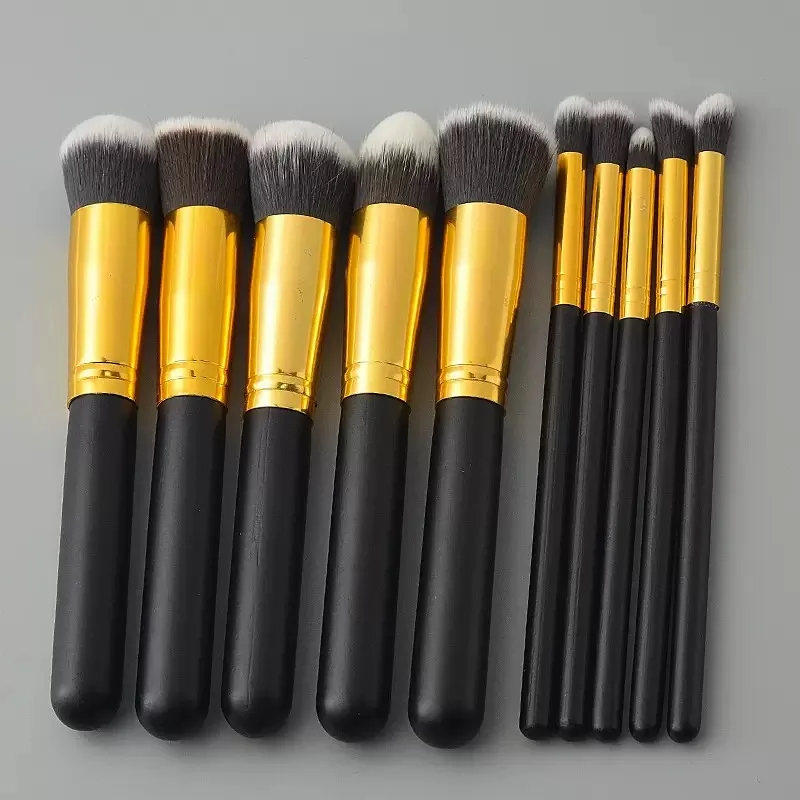 PREMIUM 10-teiliges KABUKI-Pinsel-Set. Erleben Sie eine Make-up-Anwendung in Salonqualität mit dieser kompletten Pinselsammlung und verfügt über