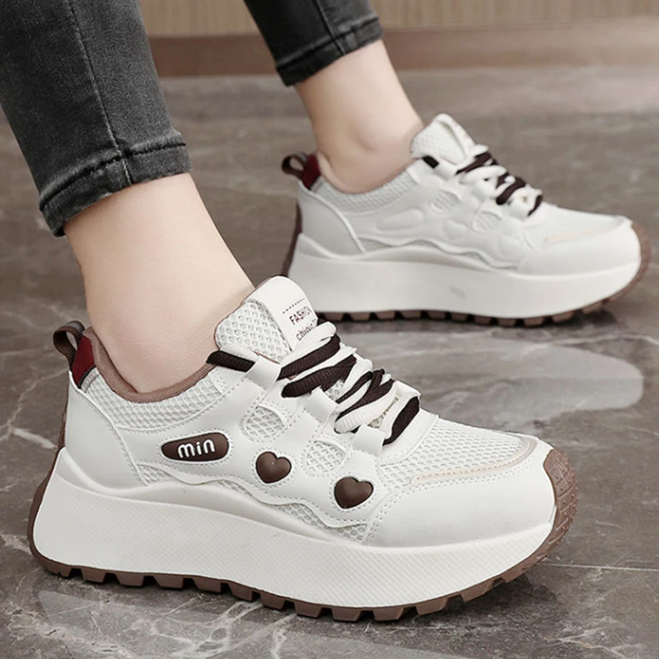 

Весенне-осенняя женская обувь на толстой подошве, туфли для досок, повседневная студенческая кожаная спортивная обувь в стиле пэчворк, увеличивающая рост.