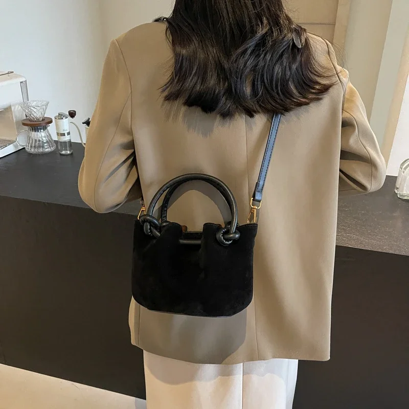 Simple Women\'s Shoulder Bags 2024 New Fashion Luxury Designer Bags for Women Solid Classic High Quality Ladies Messenger Bags