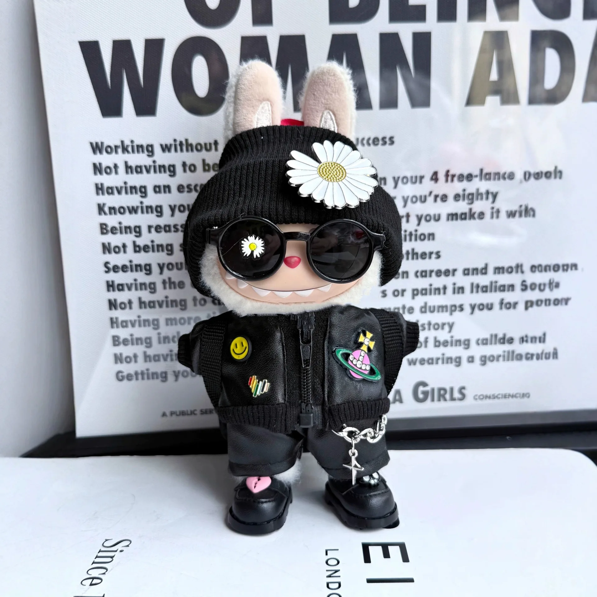 

Для 15/17 см куклы Labubu, кожаная одежда с ромашками, кожаная куртка G-Dragon в одном стиле, черный комплект одежды, дизайнерские игрушки «сделай сам», аксессуары