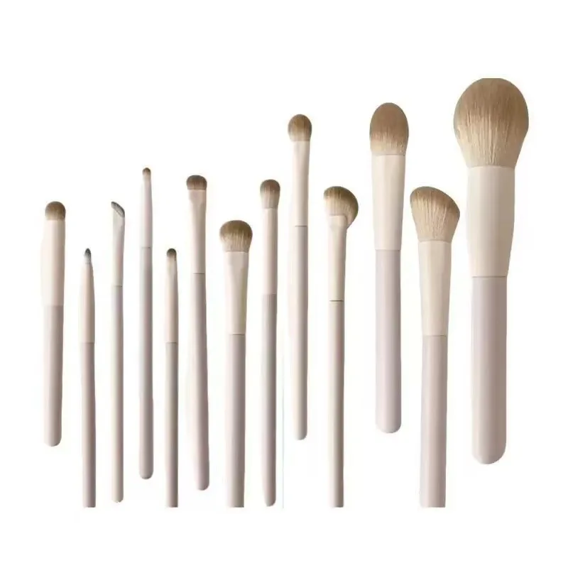 ชุดแปรงแต่งหน้ามือใหม่ อายแชโดว์ แป้งปัดแก้ม แต่งหน้าบนใบหน้า แปรงแต่งหน้าจมูก ช่างแต่งหน้ามือใหม่ แปรงครบชุด