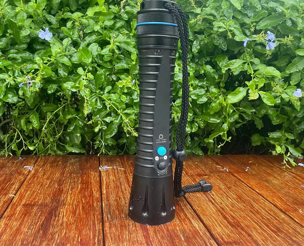 Charging Professional 1000 Lumens Diving Light LED Flashlight FITECH F18 21000mAh Diving Flashlight
