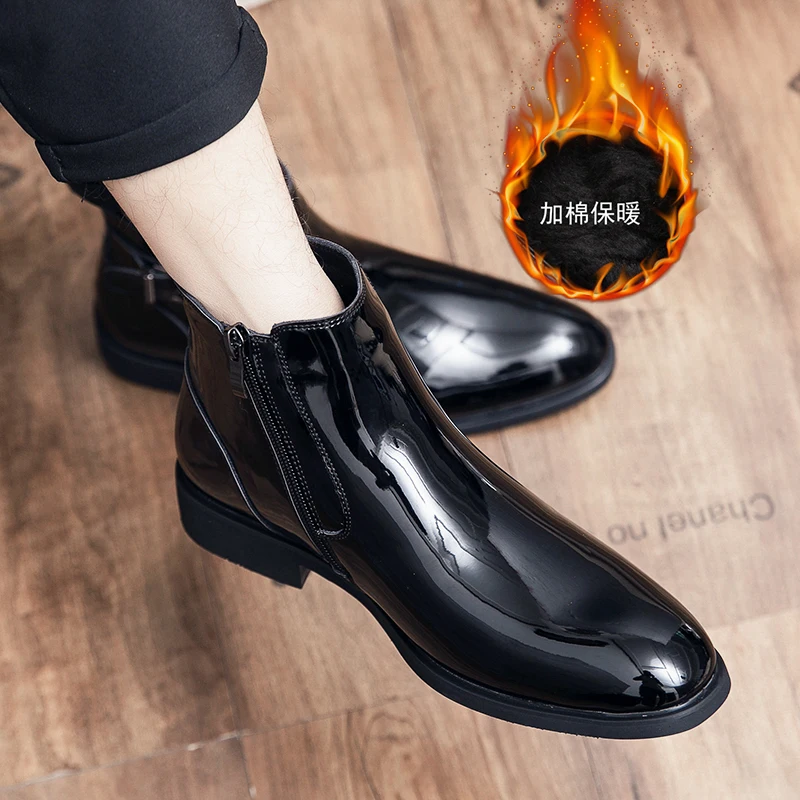 

Men Winter Fashionable Chelsea Boots Mirror Finish Side Zipper New Business Casual Warm Fashionable Formal Boots