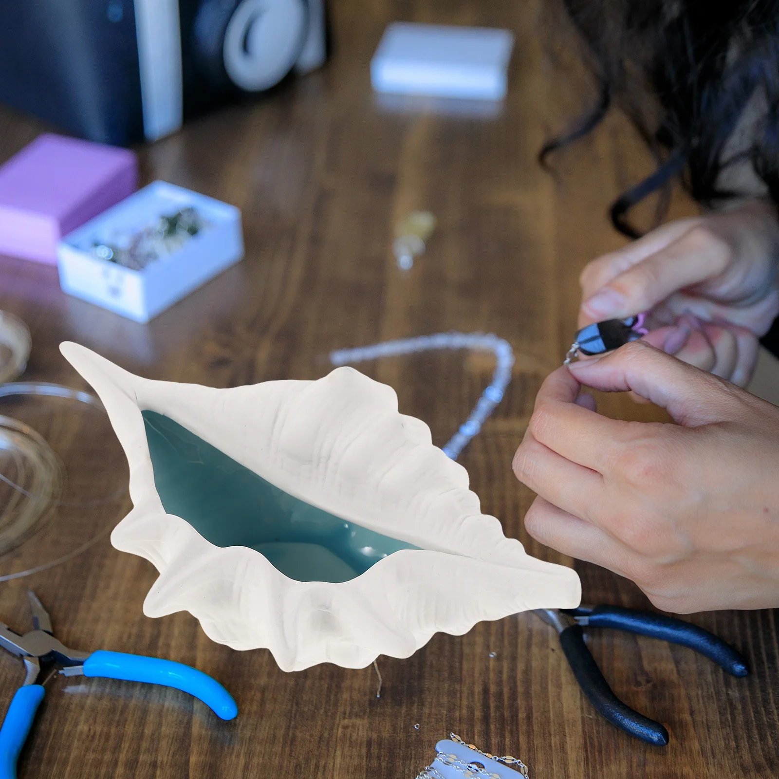 

Chic Jewelry Storage Tray Ceramic Conch Shape Jewelry Organizer Bedside Use Ring Earring Display Dish Tabletop Keys Dish