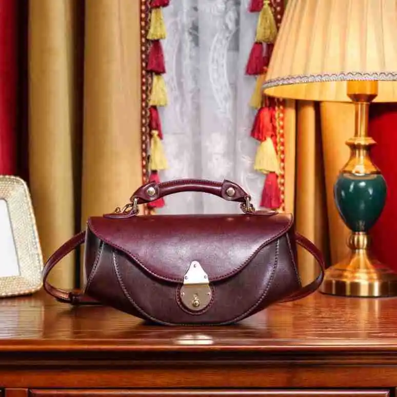 

Винтажная кожаная женская сумка 2025 года: новая, универсальная, элегантная, премиум-класса, через плечо, с магнитной застежкой