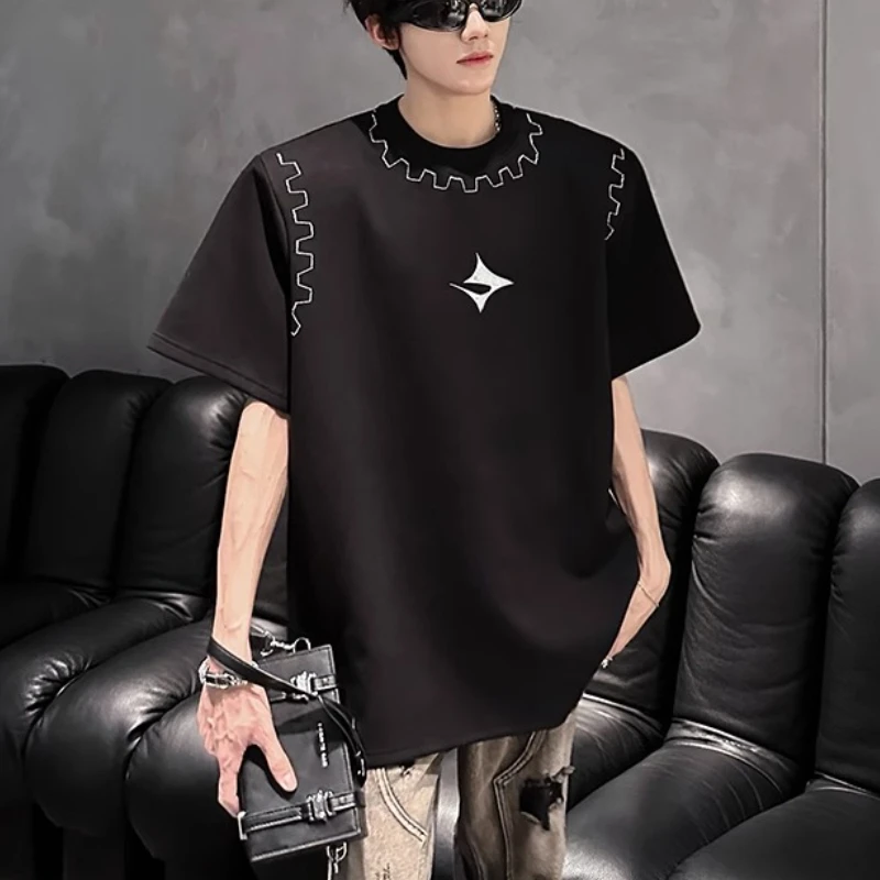 

American Metal Decorative T-shirt for Men Shoulder Pad Design O-neck Short Sleeve High Street Casual T-shirt Couple Clothing