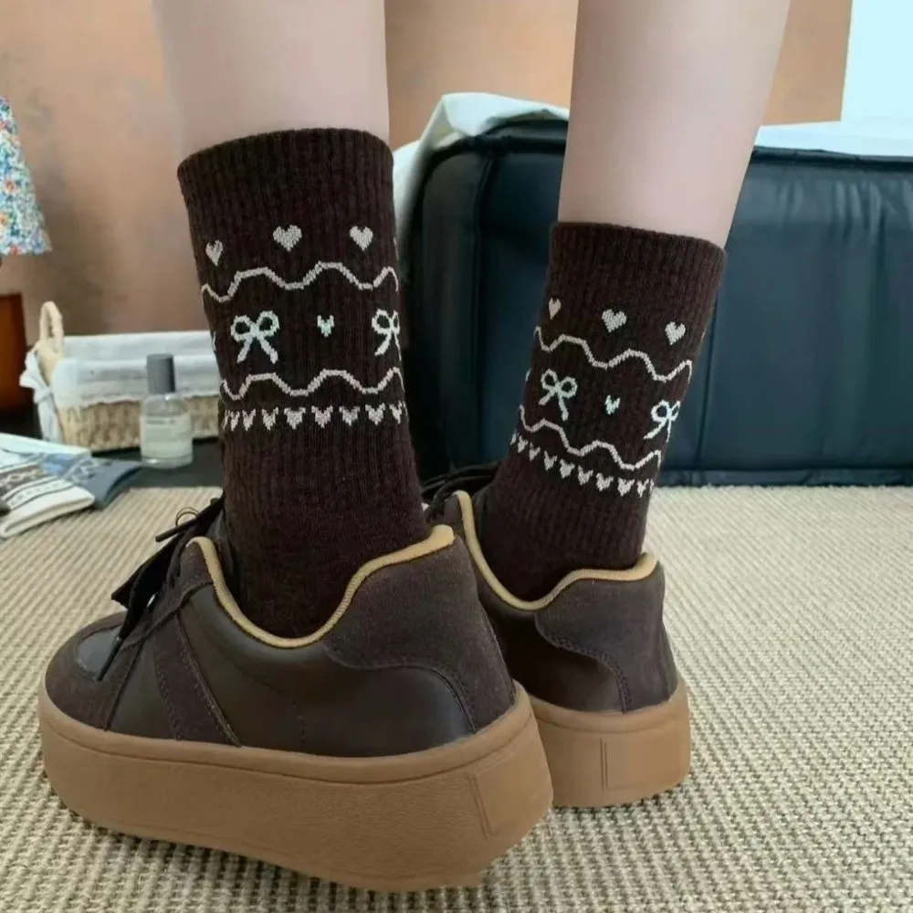 4 Pairs Pack New Ethnic Pattern Women's Socks Warm Anti-Cold Middle Tube Socks Breathable Stacked Sock Autumn Winter Wear