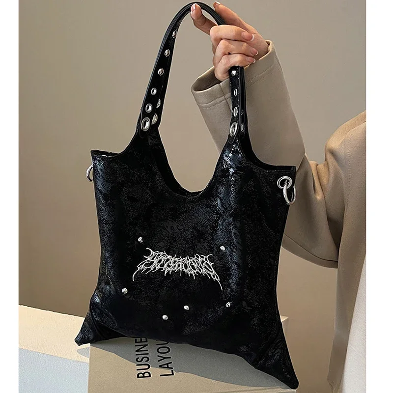 

Richme Punk Women Tote Bags Large Capacity Aesthetic Heterotypic Rivet Shoulder Bag Female Y2K Gothic Moto Style Crossbody Bolso