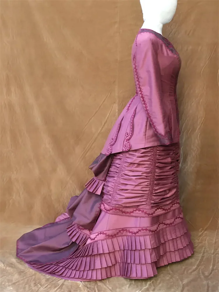 Viktorianische lila Vintage-Bustle-Kleider der 1800er Jahre, Elizabeth-Vampir-Ballkleid, historische traditionelle Outfits