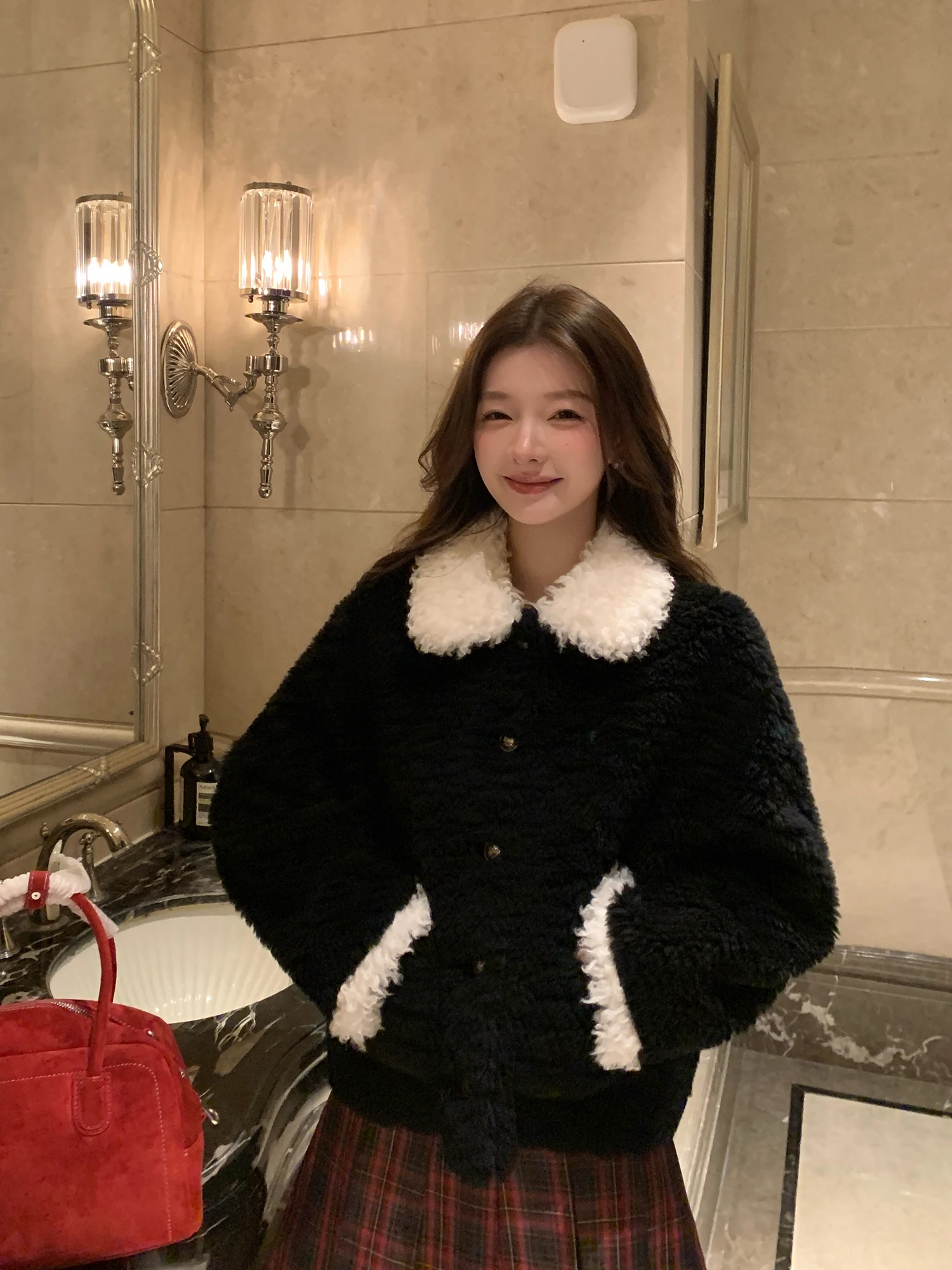 

Новая женская теплая шерстяная кожаная куртка LM Mary Dajia с воротником-стойкой из искусственного меха и овчины, удобная и стильная