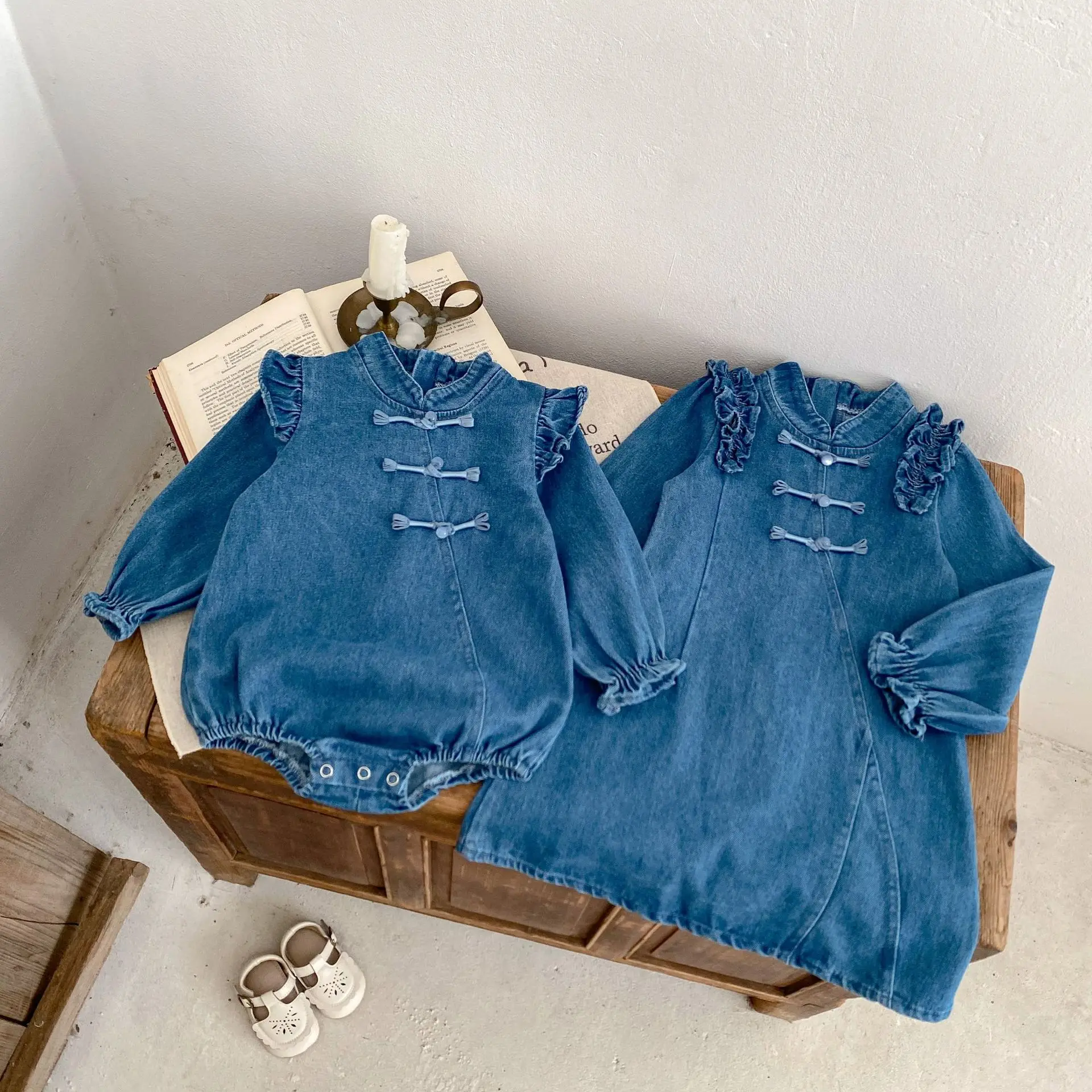 Girls Denim Dress 2024 Autumn New Toddlers Baby Girls Long Sleeve Lace Denim Rompers