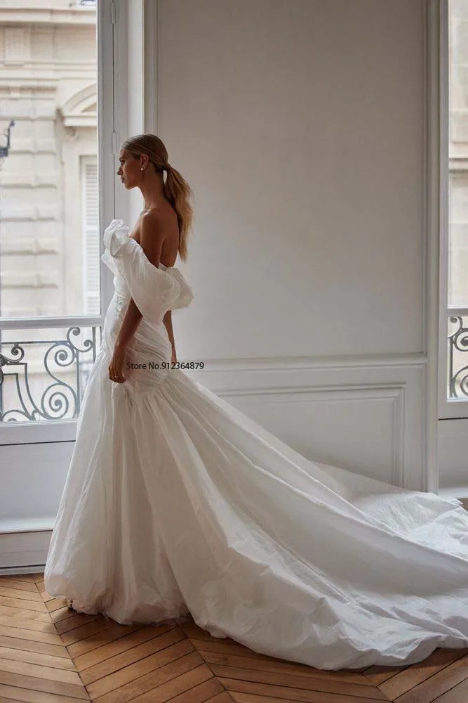 Gala-worthy Straight Neckline Off The Shoulder Taffeta Puffy Mermaid Wedding Dresses  Wrapped Skirt Long Train 2024 Hot Sell