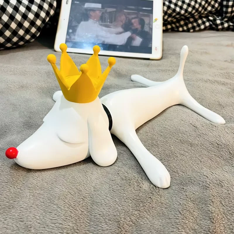 Künstler Yoshitomo Nas Naras: Einzelgänger-Hundestatue – Künstlerische Schlafwanderhund-Skulptur von der Modemarke – Kreative Kronenhund-Figuren