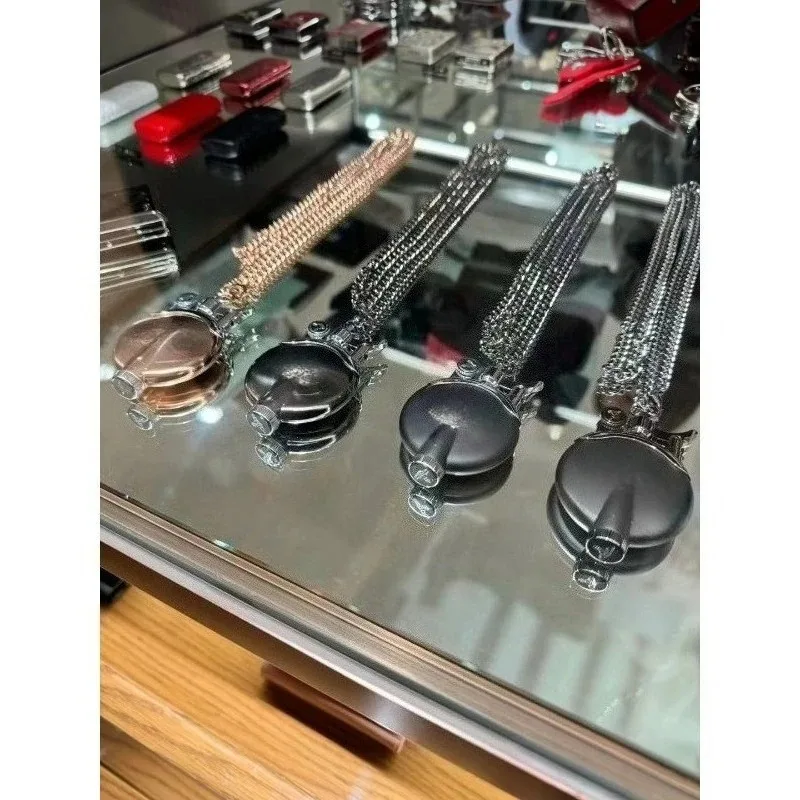 Nuova lega di metallo accendino a cherosene accendino portatile di lusso di alta qualità con collana personalizzata adatto sia per uomini che per donne