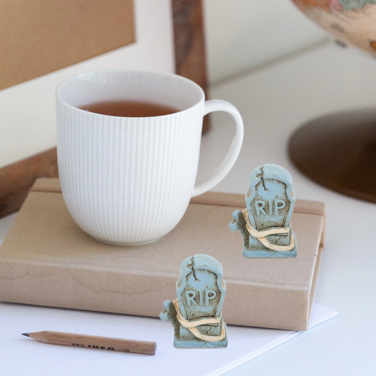 

10Pcs Blue Resin Mini Tombstones Halloween Decorations Resin Headstone Grave Stone Decor Micro Landscape Prank Prop