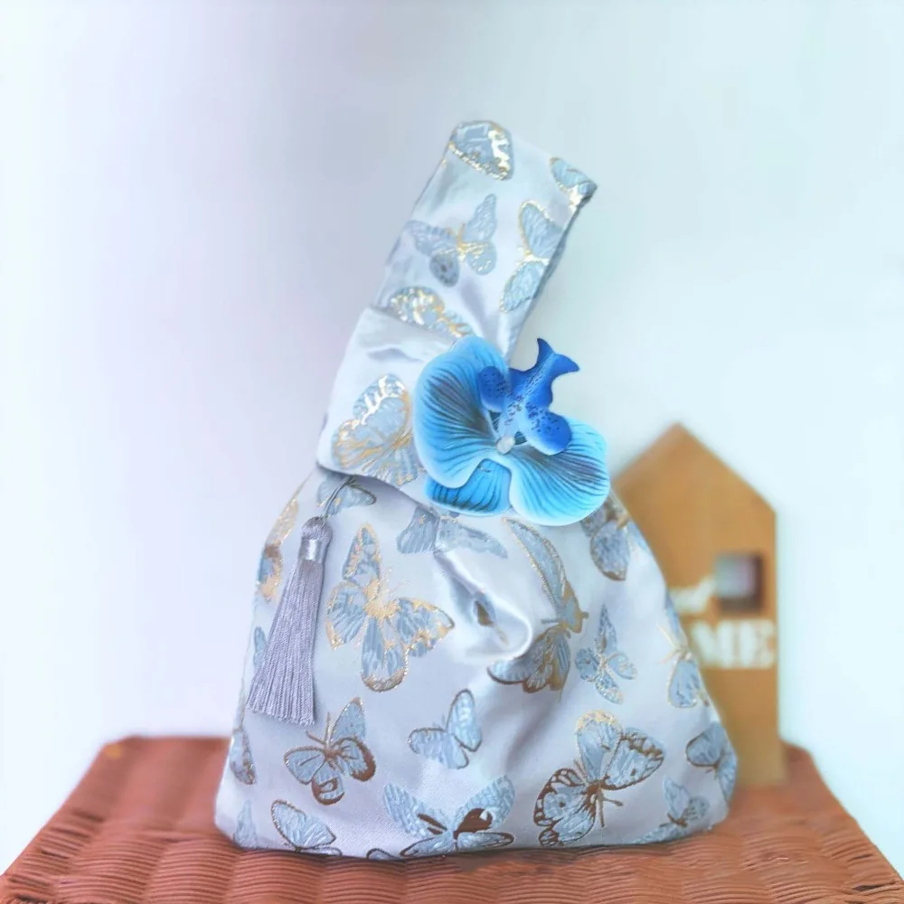 

Цветочная подвеска с кисточкой и узлом, наручная сумка, аксессуары Hanfu, темперамент, аксессуары Cheongsam, элегантный кошелек для хранения