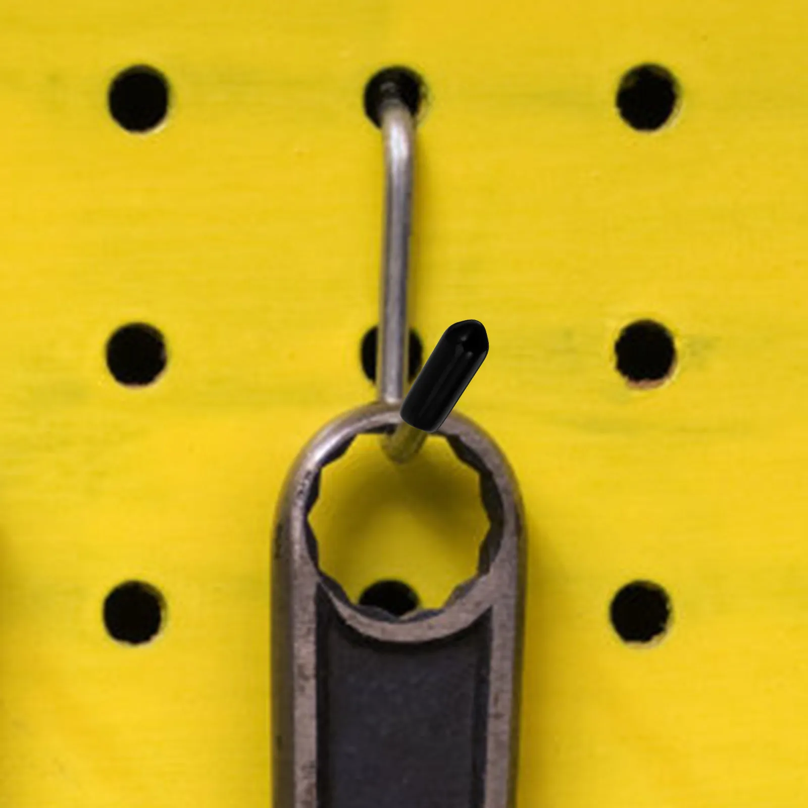 

300 Pcs Pegboard Hook Tips Black PVC Caps Wear Resistant Compatible Prong Hooks Supermarkets Storage Rack Fixing Kit