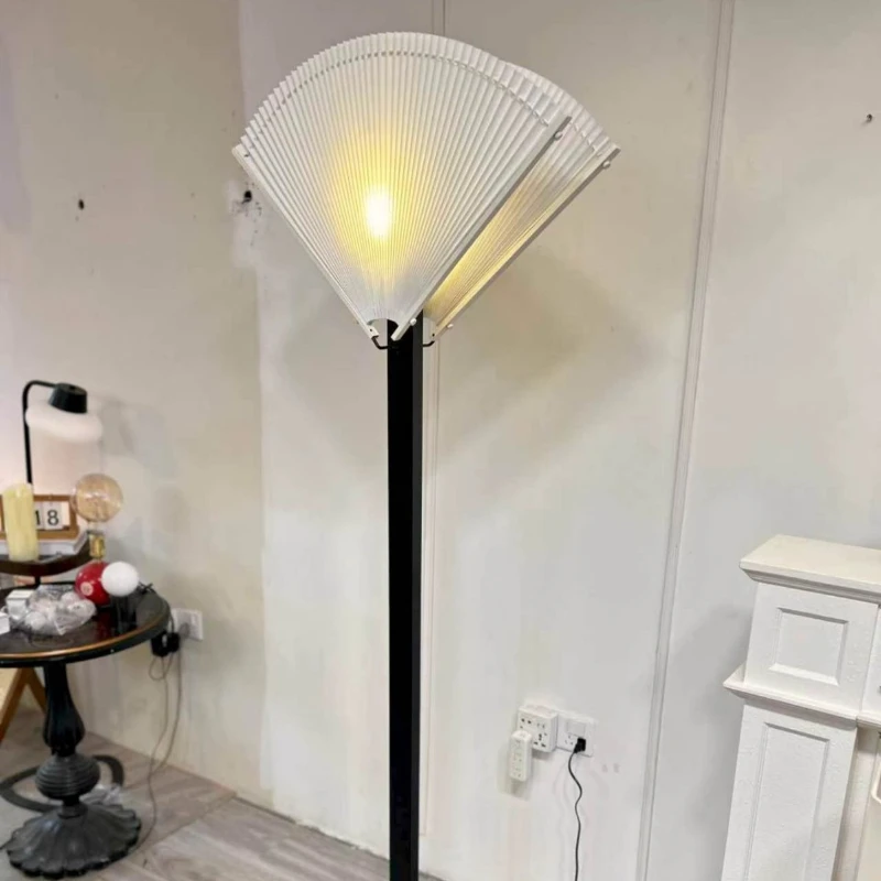 Modern Creative Doublesided Folded Fanshaped Hardware Cloth Cover Floor Lamp Beside The Sofa Bedside Personaliz Decoration Light