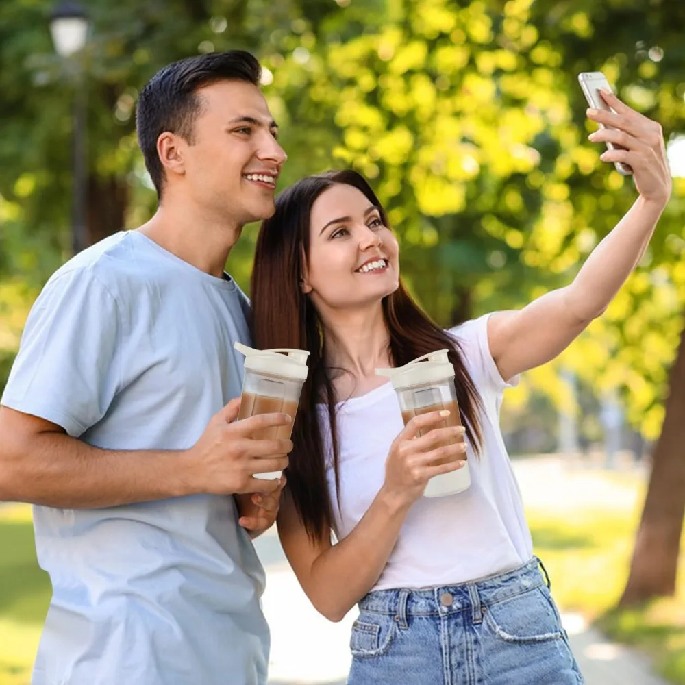 Электрическая самоперемешивающаяся кружка, шейкер для молочного коктейля с протеиновым порошком, чашка-шейкер с USB-зарядкой и шкалой, чашка для воды на 15 унций, без BPA