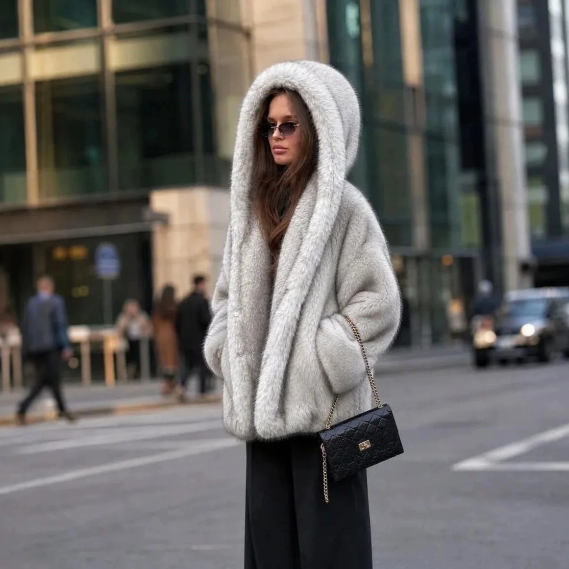 Fashion White Faux Fox Fur Coat Women's Hooded Loose Plush Thick Long Sleeves Jacket Winter New