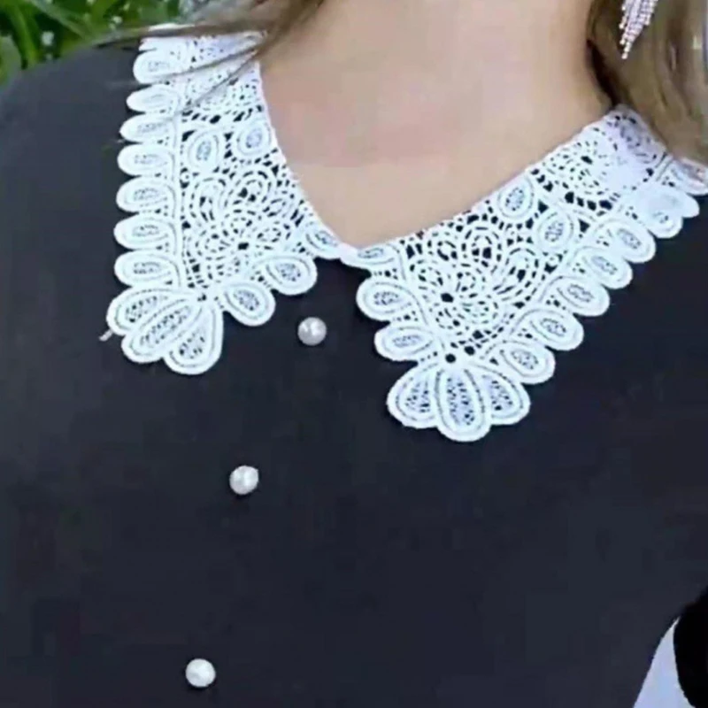 Hollowed Out False Collar Covering Collar for Women in Elegant Style Embroidery Ornament for Low Cut Dresses