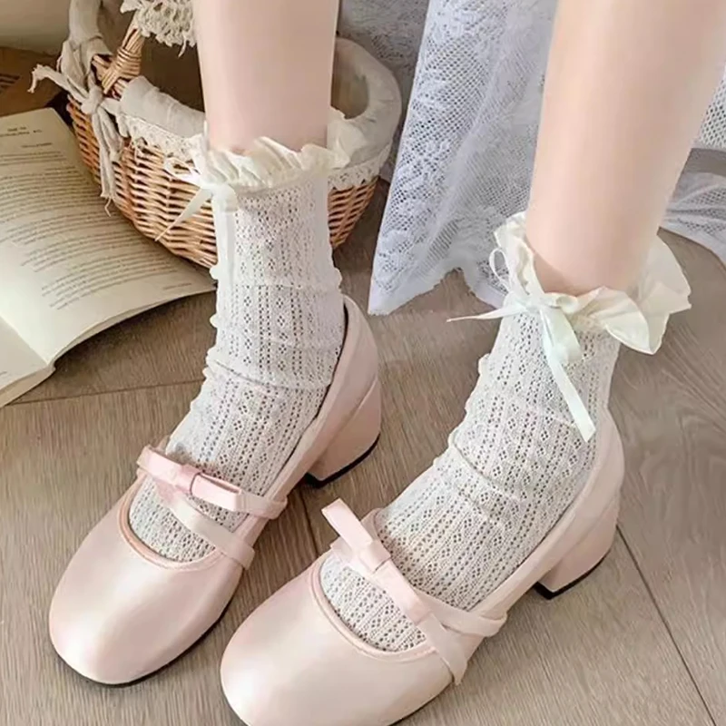 

Lolita Sweet White Pile Socks Women Mesh Fishnet Thin Nylon Silk Retro Flower Lace Socks Ladies Hollow Transparent Crew Socks