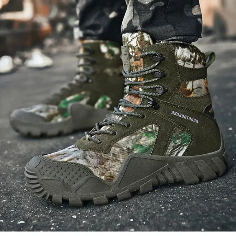 

Outdoor Hiking Training High Top Impact-Resistant Abrasion Resistant Slip Resistant Mountaineering Boots Sizes 39-47 Model 802