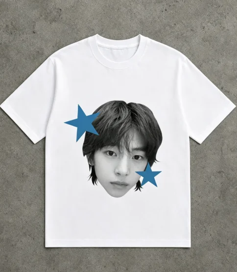 2026 Retro Celebrity Face Graphic Tee Men Women Blue Star Decor Print Short‑Sleeve Cotton Casual Street T‑Shirt