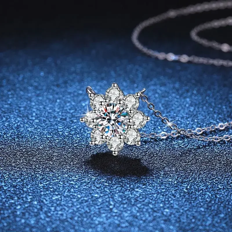 1CT 6.5MM Sunflower Moissanite Diamond Pendants Necklaces For Women 925 Sterling Sliver Wedding Party Jewelry Anniversary Gifts