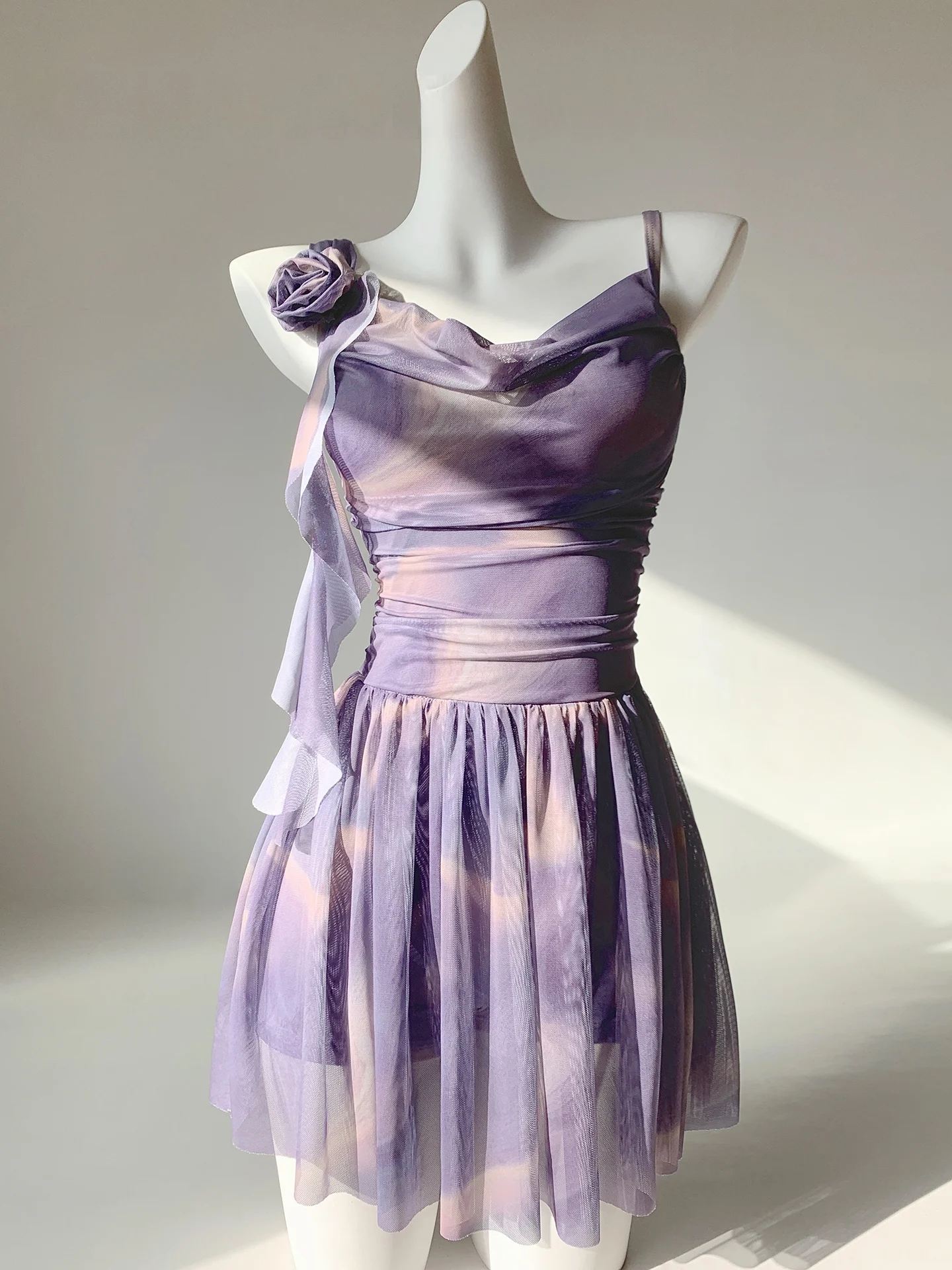 

Dolota Rose White out Design Sexy Strapless Swimsuit Women's Slimming New Style Pure Desire Sweet Elegant Fairy Wind