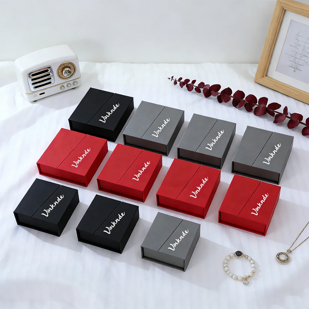 

Набор из 20 черных подарочных коробок для украшений с индивидуальным логотипом, шикарные маленькие коробки для колец и ожерелий, оптовая упаковка из картона с магнитной застежкой