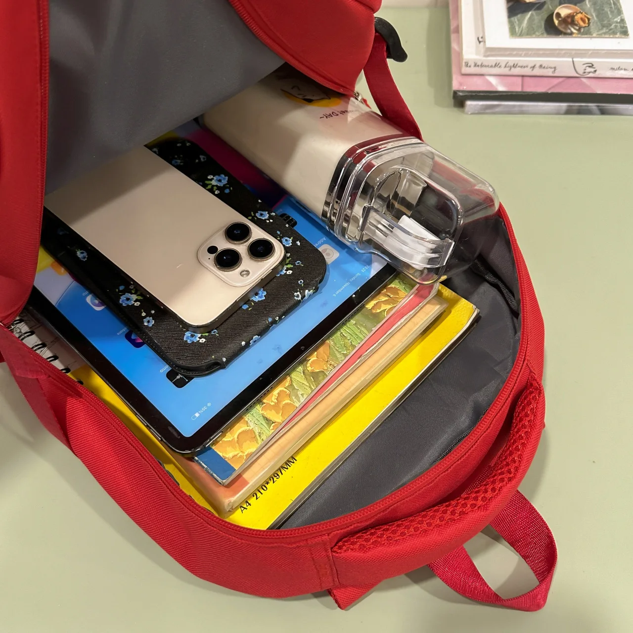 Fashion Casual Backpack for Students Work Travel Durable Fabric Adjustable Straps Comfortable Carrying Large Capacity Pack