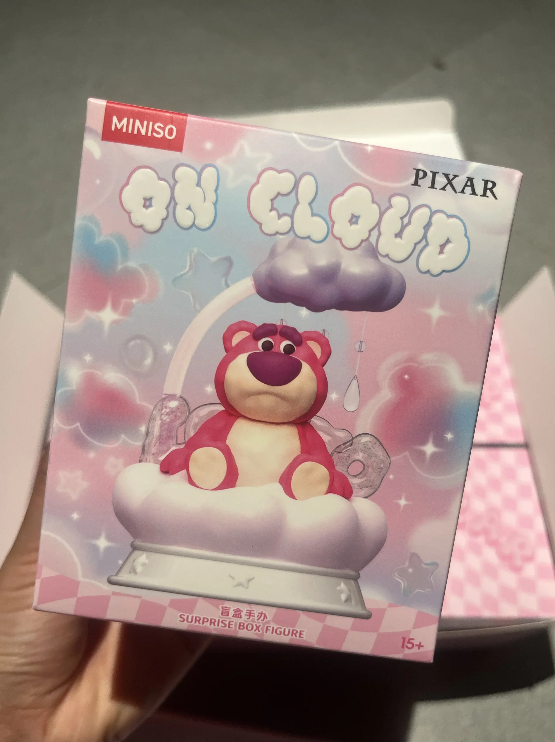 Minoro Disney series model Pixar series of soft and lovely three-eyes statue on the cloud hand toys Creative tabletop decoration